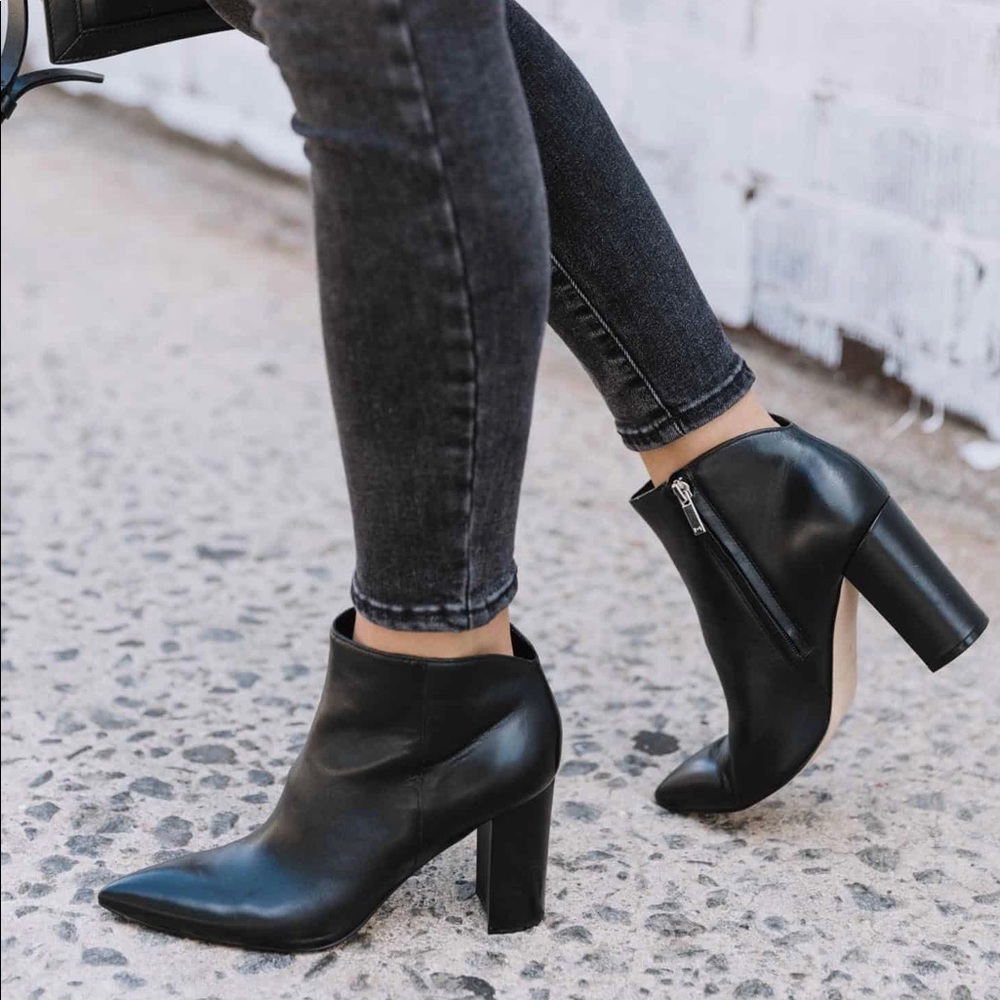 🍁Marc Fisher Unno Leather Booties🍁